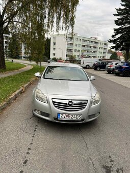 Predam Opel.Insignia  2.0 Cdci, r.v 2010, naj 310 tisic km - 2