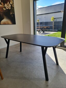 Jedálenský keramický stôl - 2