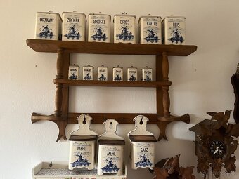 Koreničky s holandským motívom - 2