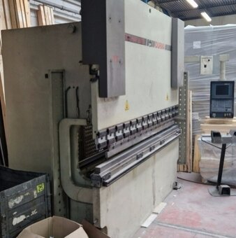 DURMA CNC HAP 30120, ohraňovací lis z roku 2004 - 2