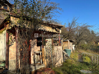 Na predaj záhrada s murovanou chatou. - 2