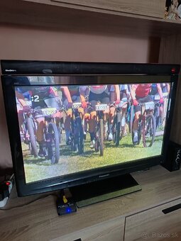 TV Panasonic VIERA - 2