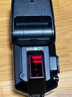 Blesk Minolta 5600 HS progr. D - 2