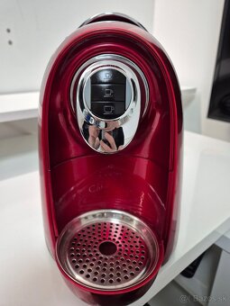 predám kávovar na kapsule Tchibo cafissimo - 2