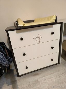 Komoda s prebalovacim pultom - 2