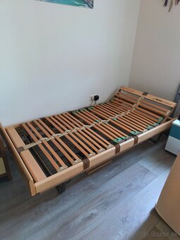 Polohovateľná posteľ - 2