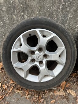 Elektróny 205/55 R16 - 2