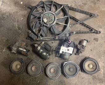 Predam vsetko za 100e Opel Zafira A - 2