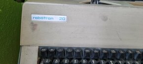 Písací stroj - 2