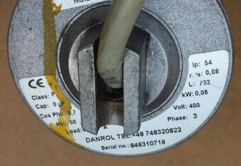 Predám použitý bubnový motor :Dľžka 732mm , 3x 400V , 60W - 2