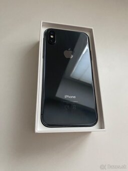 iPhone X, 64gb aj s obalom na športovanie - 2