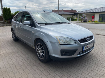 Ford Focus 2.0 Benzin - 2