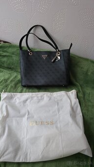 Guess kabelka velkos A4 ano - 2