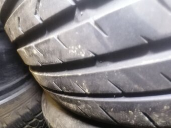 225/35 r19 - 2