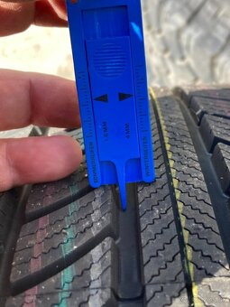 ZIMNÍ PNEUMATIKY NANKANG 235/70R16 NOVÉ - 2