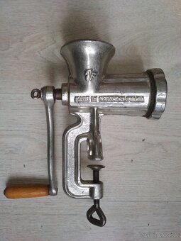 Ručný mlynček na mäso č.8 - 2