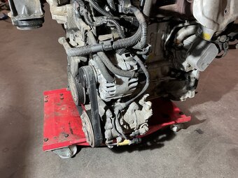 Peugeot 1,6 Hdi 82KW - prodej motoru. 150000KM - 2