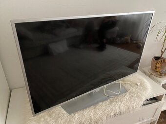 Led TV Philips 40PFH6510/88 (kúpený 2015) - 2
