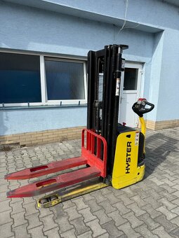 Ručný vysokozdvižný vozík Hyster S1.2AC 2014 triplex 3.8m - 2