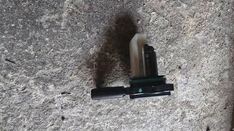 Bmw e90 330i váha vzduchu - 2