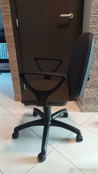 Kancelárska stolička - 2