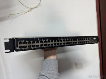 Cisco Linksys SRW2048 switch 48x Gigabit - 2
