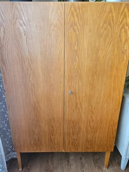 Predám retro skrinu - 2