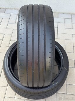 GoodYear Eagle F1 225/40 R19 - 2