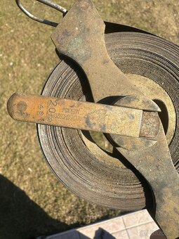 Staré kovové pásmo Prema - 2