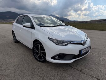 Toyota Auris 1.6 benzín 97kW Active Trend Plus - 2