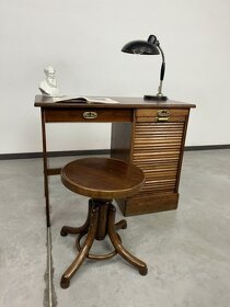 Písací stolík s roletou - 2