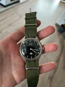 Predám vojenské hodinky Cortébert Suisse - 2