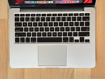 MacBook Pro 13", NOVÁ BATERKA, TOP STAV - 2