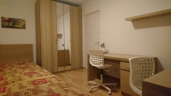 Samostatná nepriechodná izba - 2