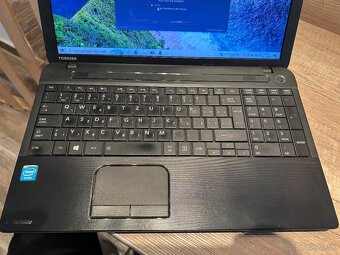 Toshiba Satellite C50 s 15,6"HD LCD,Intel 2x2,4ghz,8gb,SSD - 2