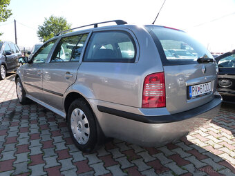 Škoda Octavia Combi 1.6i TOUR - 2