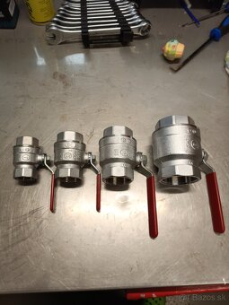 Guľové ventily Giacomini - 2