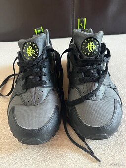 Tenisky Nike Hurricane, v. 37,5 - 2