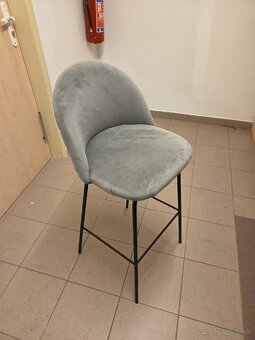Barova stolička - 2