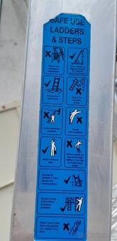 Predám kvalitny hliníkový rebrík ESP8 - 2