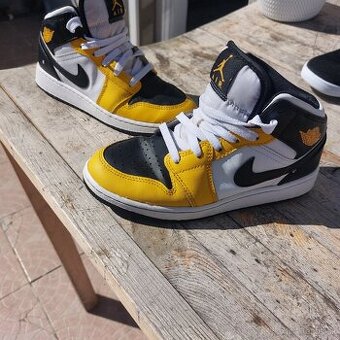 Predám Tenisky Jordan Nike 36 - 2