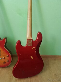 Basgitara Squier - 2