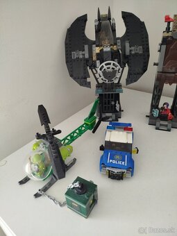 LEGO 76120 Batmanove lietadlo a Hádankárová krádež - 2