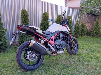 HORNET 750 2023 - 2