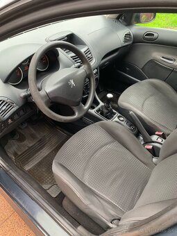 Peugeot 206+ - 2