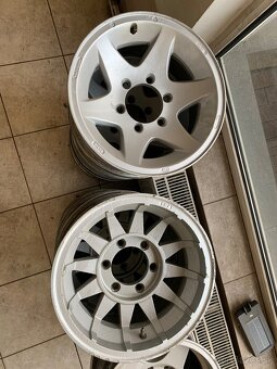 ZLIATINOVÉ DISKY 6X139,7 r15 - 2