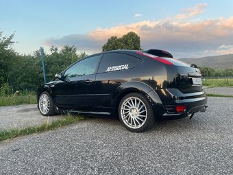 Ford Focus ST mk2 - 2