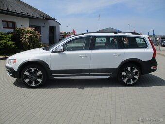 XC70 2,4D 120KW CROSSCOUNTRY AWD GPS XENON 2013 - 2