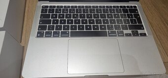 Apple MacBook Air 13 2020 A2337 8/256Gb 100% Bateria - 2
