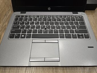HP elitebook 820 g2 - 2